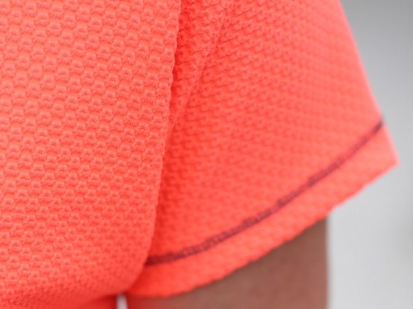 neon crop tee - sleeve detail