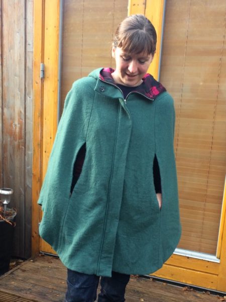 A teal wool cape – FehrTrade