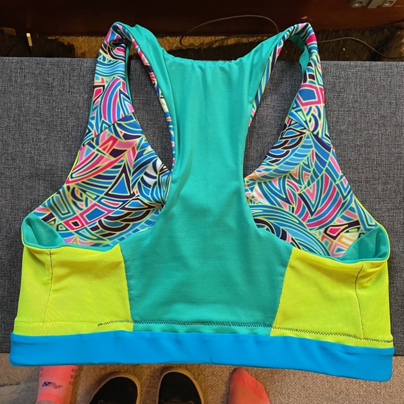 A Simplicity sports bra – FehrTrade