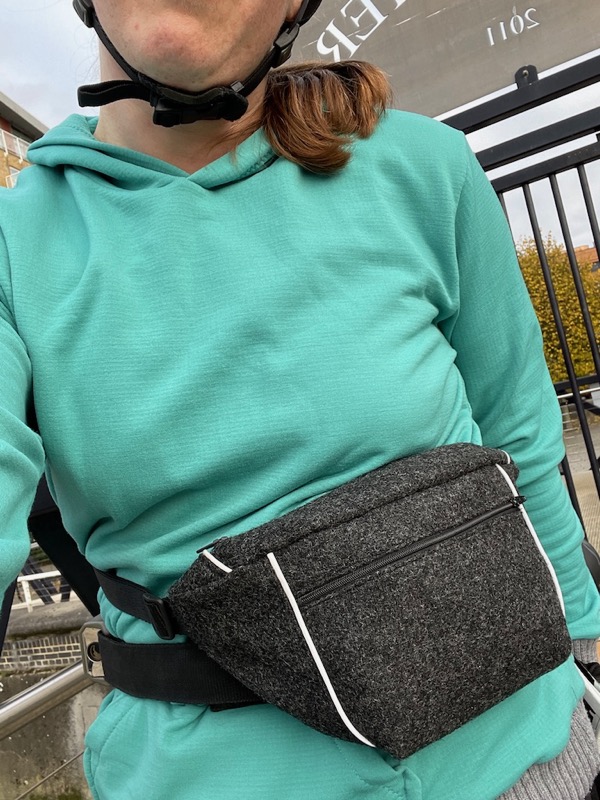 A wool waist pack for cycling FehrTrade