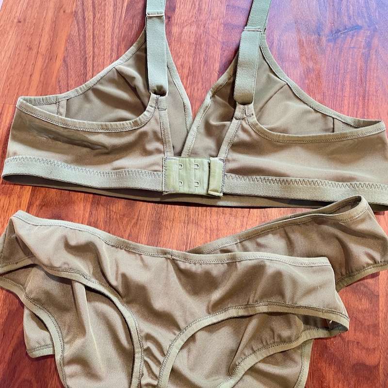 Sage green lingerie set – FehrTrade