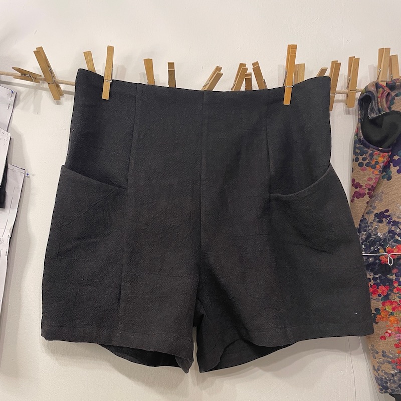 Black Pietra shorts and a doubly soft Versatili-Tee – FehrTrade